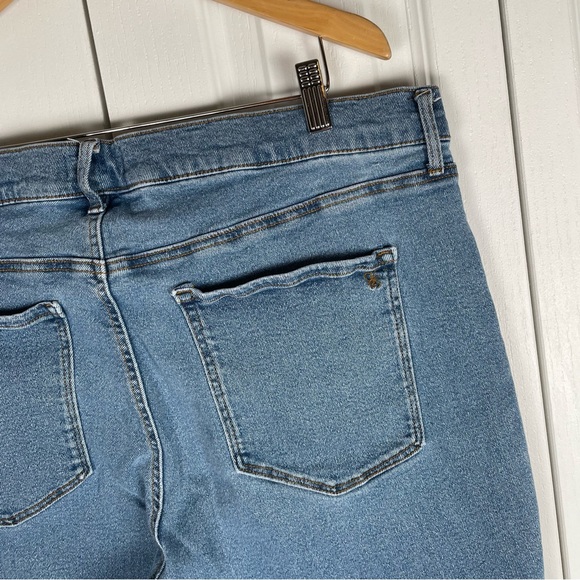 Jessica Simpson Charmed Flare Jeans Womens Plus Size 22W Blue Light Wash Stretch - Picture 8 of 14